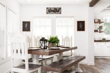 The Cozy Dining Room of the Lulabelle Buccaneer Homes Manufactured Home from Worldwide Homes in Lumberton, Texas